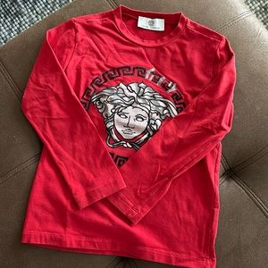 VERSACE TEE SIZE 5